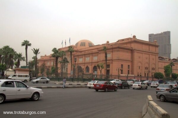 MUSEO EGIPCIO EN EL CAIRO
