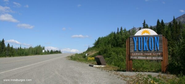 HAINES HIGHWAY. CANADÁ.